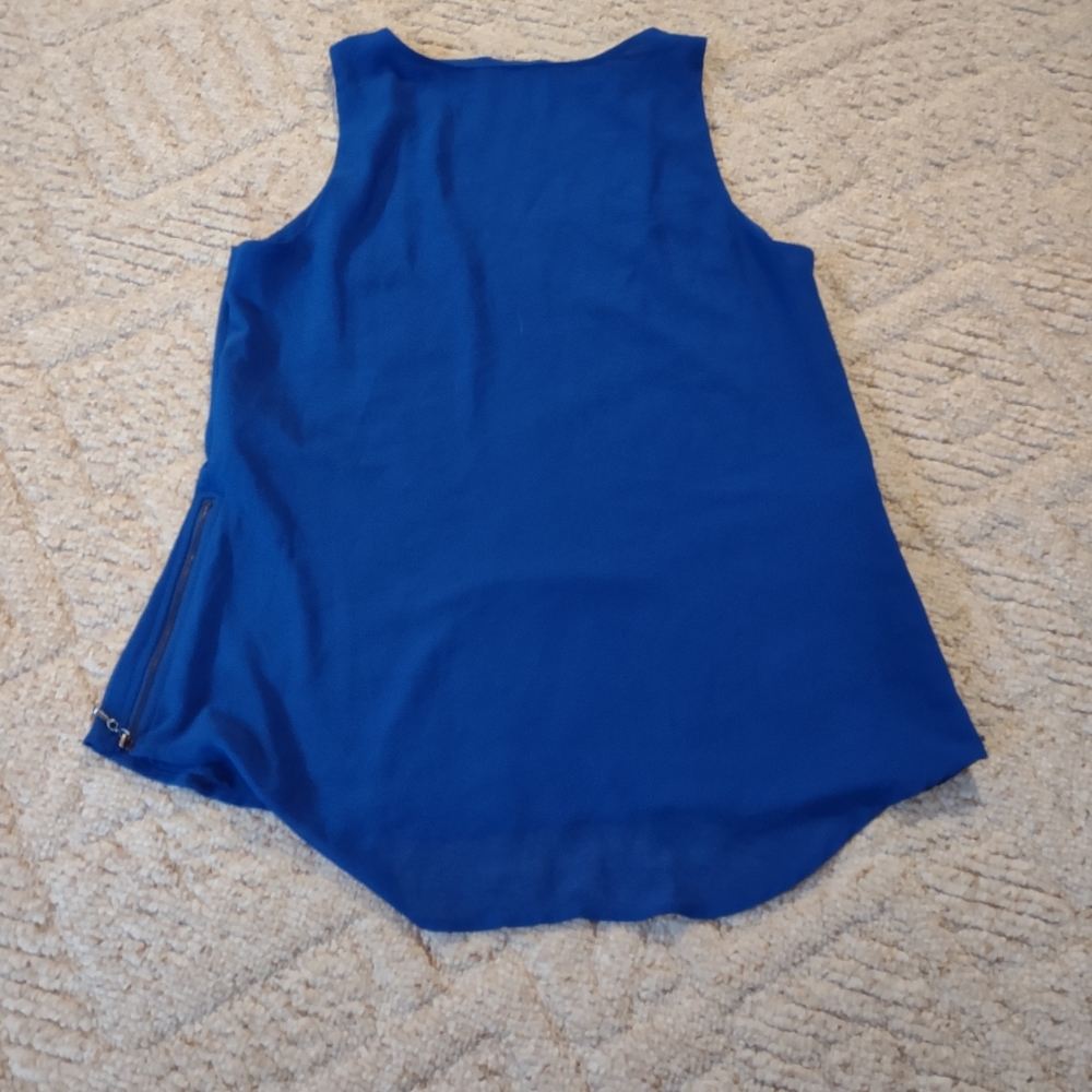 Royal Blue Sleeveless Blouse - Picture 2 of 7